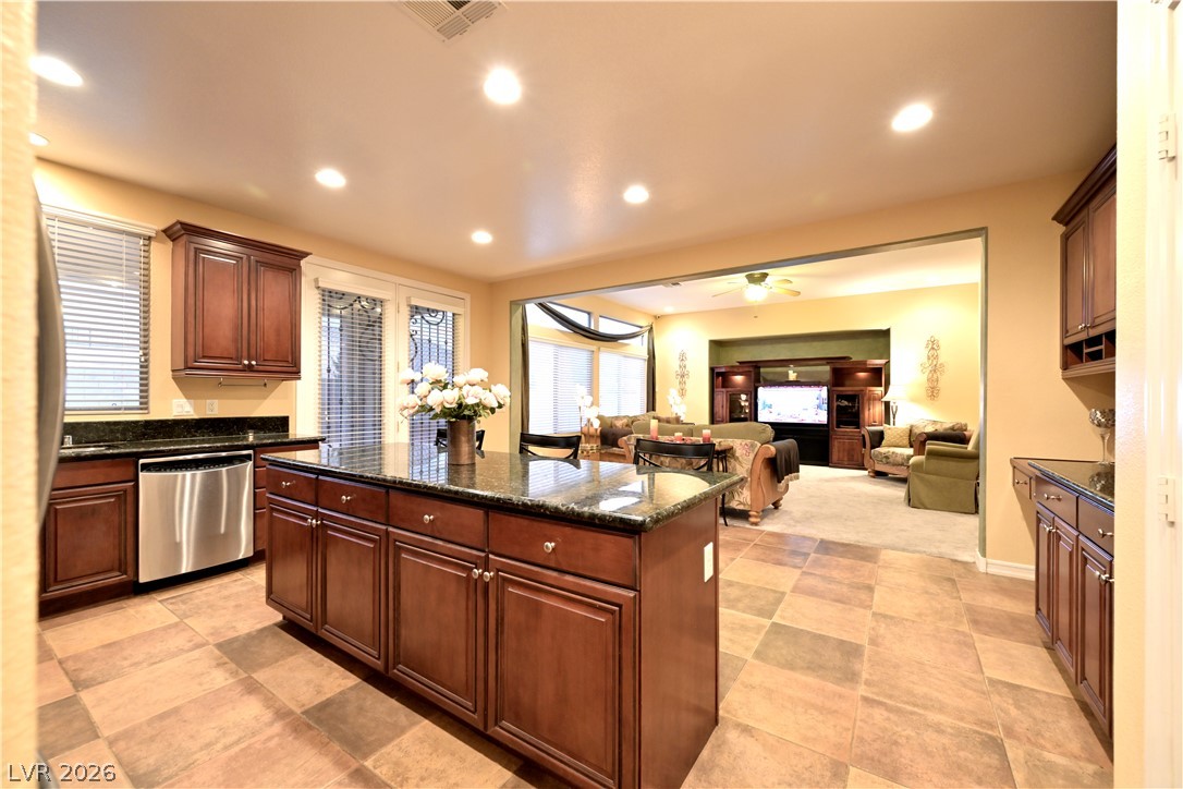 Photo 10 of 49, 7630 Port Orchard Avenue