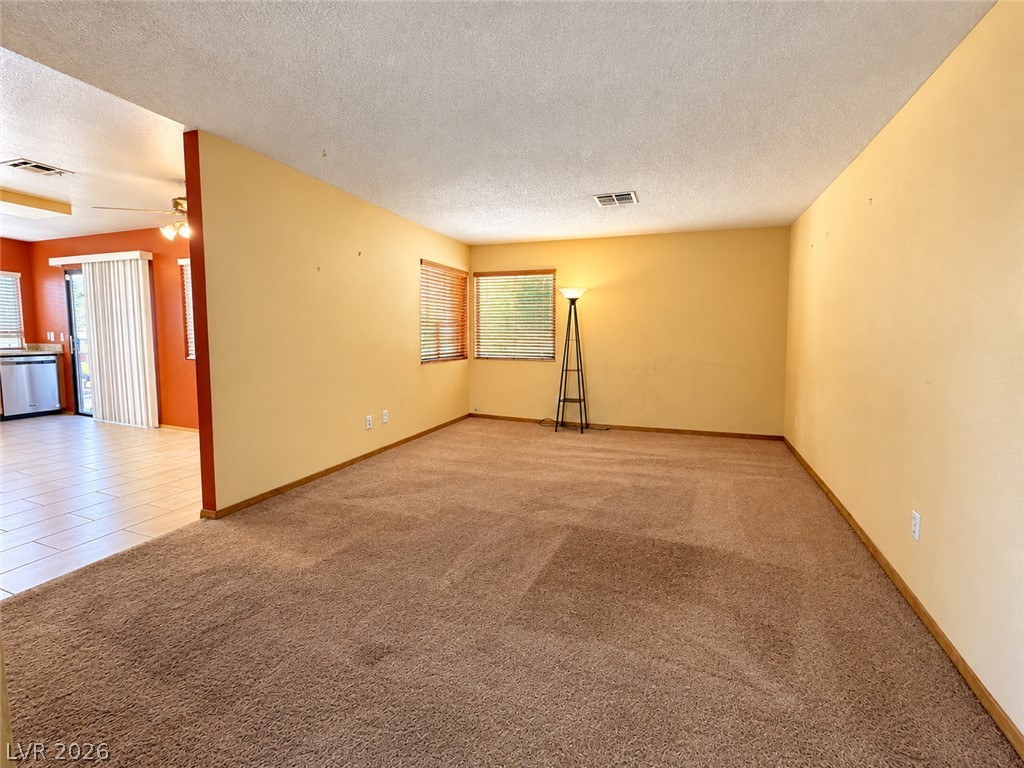 Photo 24 of 27, 325 W Chesapeake Way