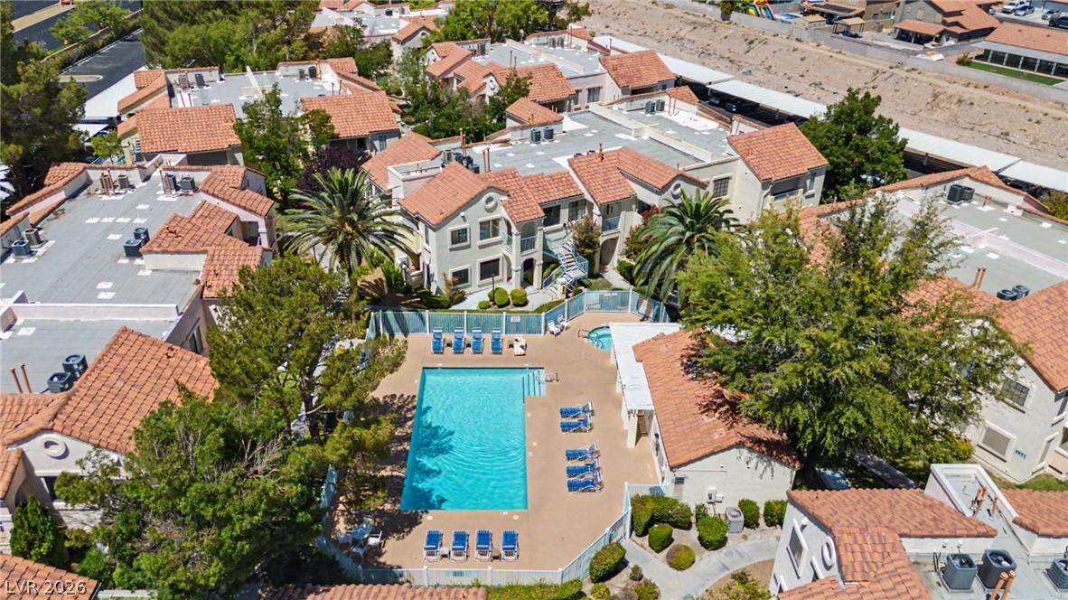 Photo 27 of 30, 4889 S Torrey Pines Drive #201