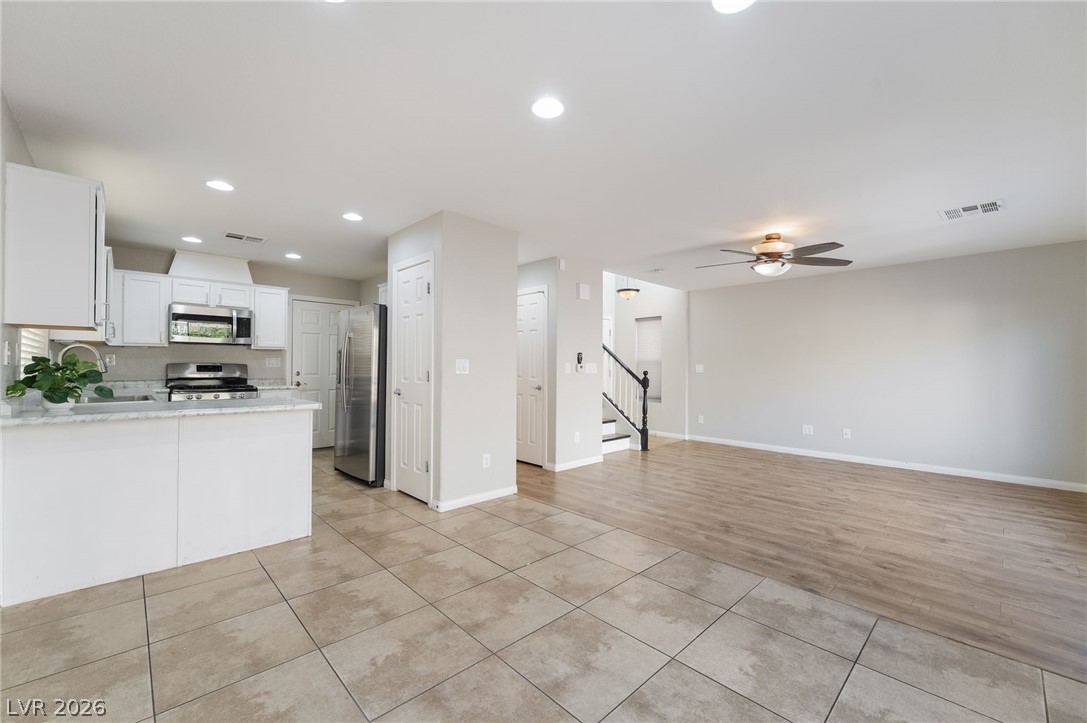 Photo 11 of 37, 7954 Carmel Heights Avenue