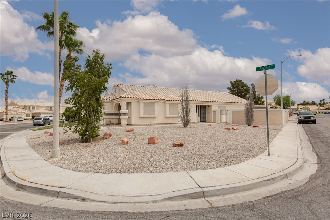 Photo 4 of 352 Lander Drive
