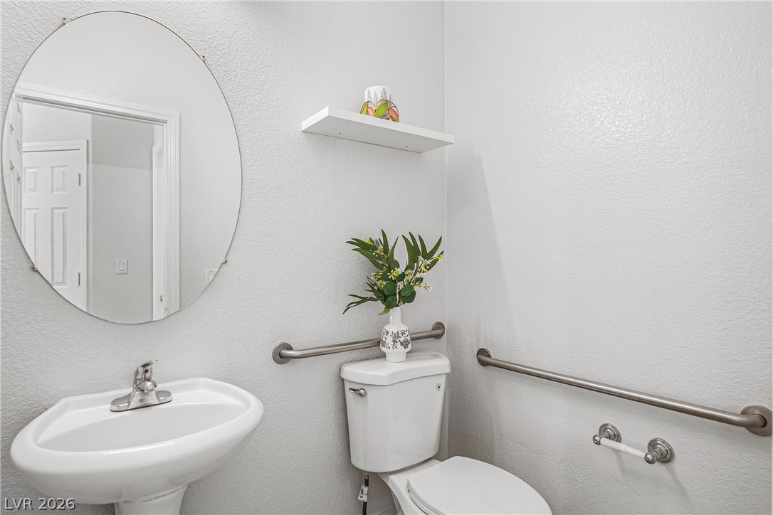 Photo 17 of 33, 537 Lacabana Beach Drive