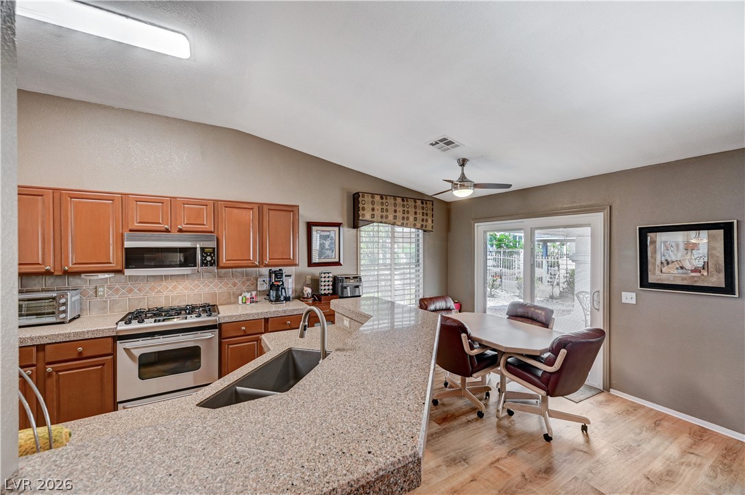 Photo 14 of 50, 4816 Braeburn Drive