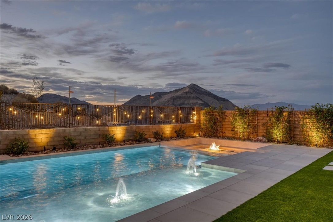 Photo 9 of 33, 2611 Nevada Agave Lane