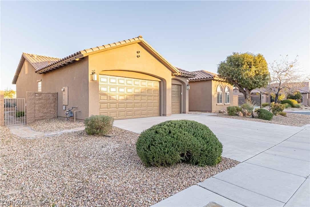 Photo 3 of 7312 Pinfeather Way