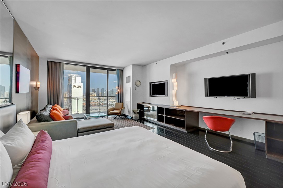 Photo 14 of 72, 4381 W Flamingo Road #2510