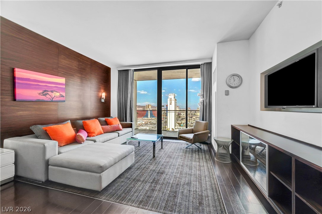 Photo 19 of 72, 4381 W Flamingo Road #2510