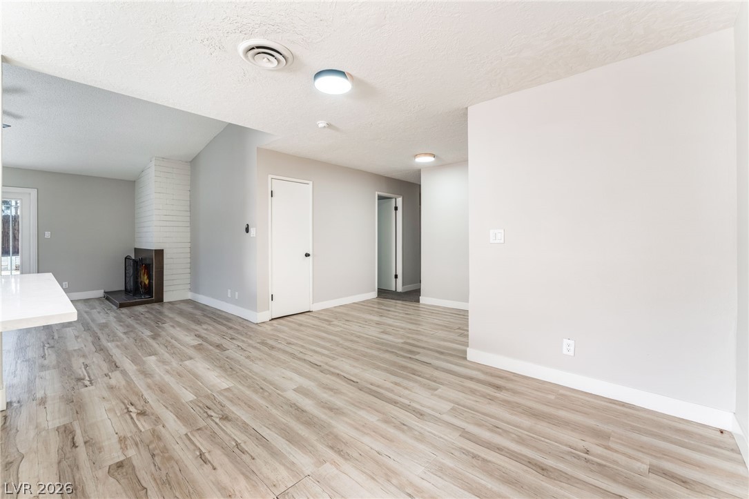Photo 20 of 43, 2129 N Michael Way