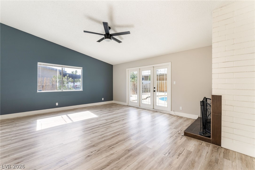 Photo 24 of 43, 2129 N Michael Way