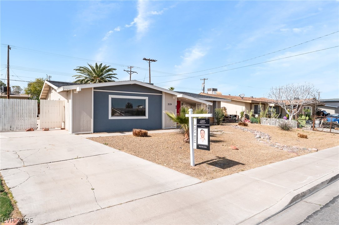 Photo 3 of 2129 N Michael Way