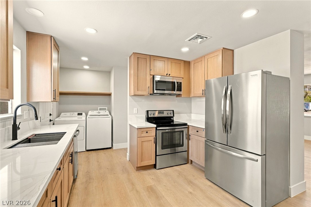 Photo 2 of 727 Greenbriar Townhouse Way