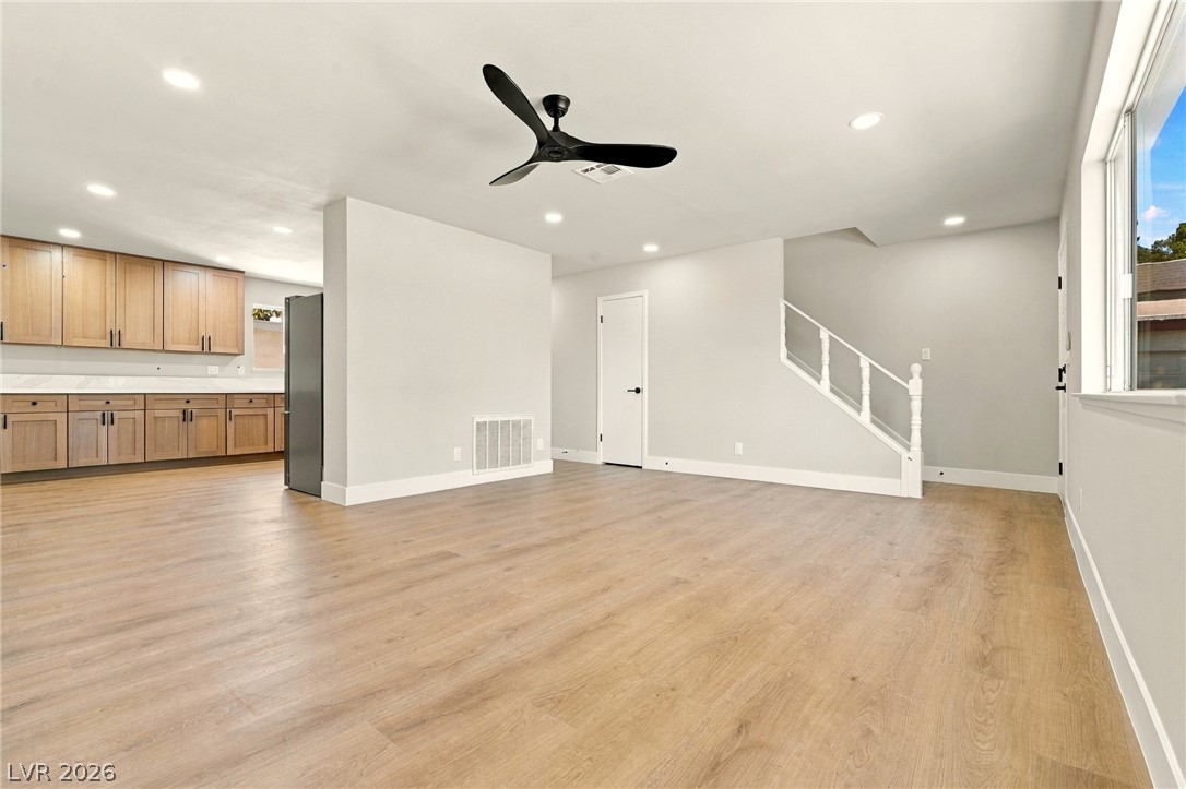 Photo 3 of 727 Greenbriar Townhouse Way