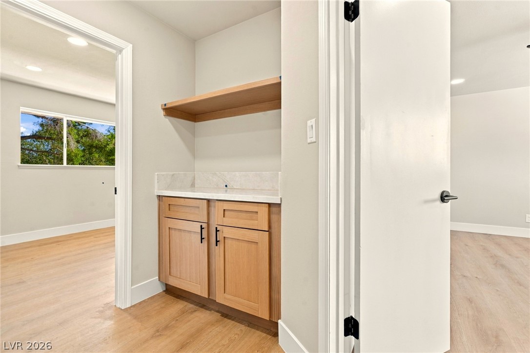 Photo 8 of 14, 727 Greenbriar Townhouse Way