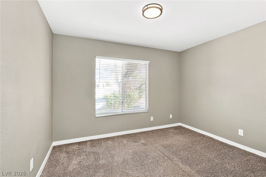 Photo 14 of 21, 4005 Ridgewood Avenue
