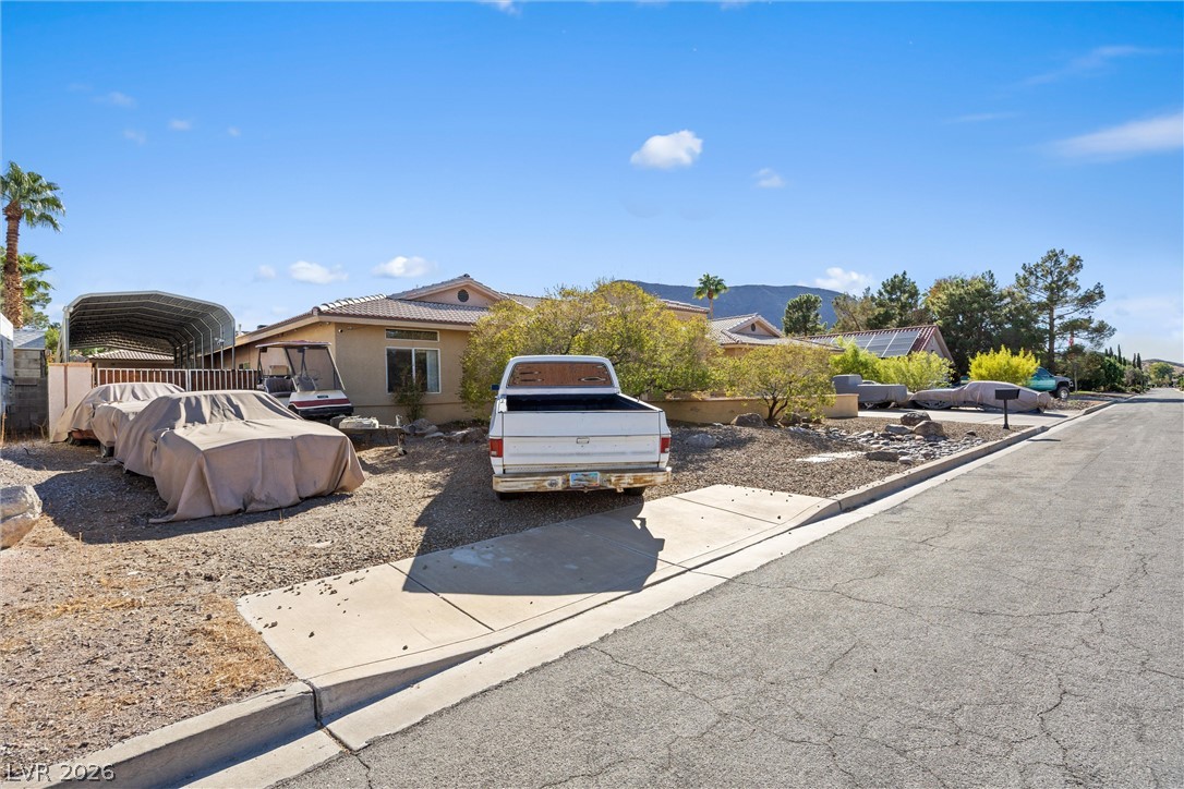 Photo 4 of 211 W Highland Drive