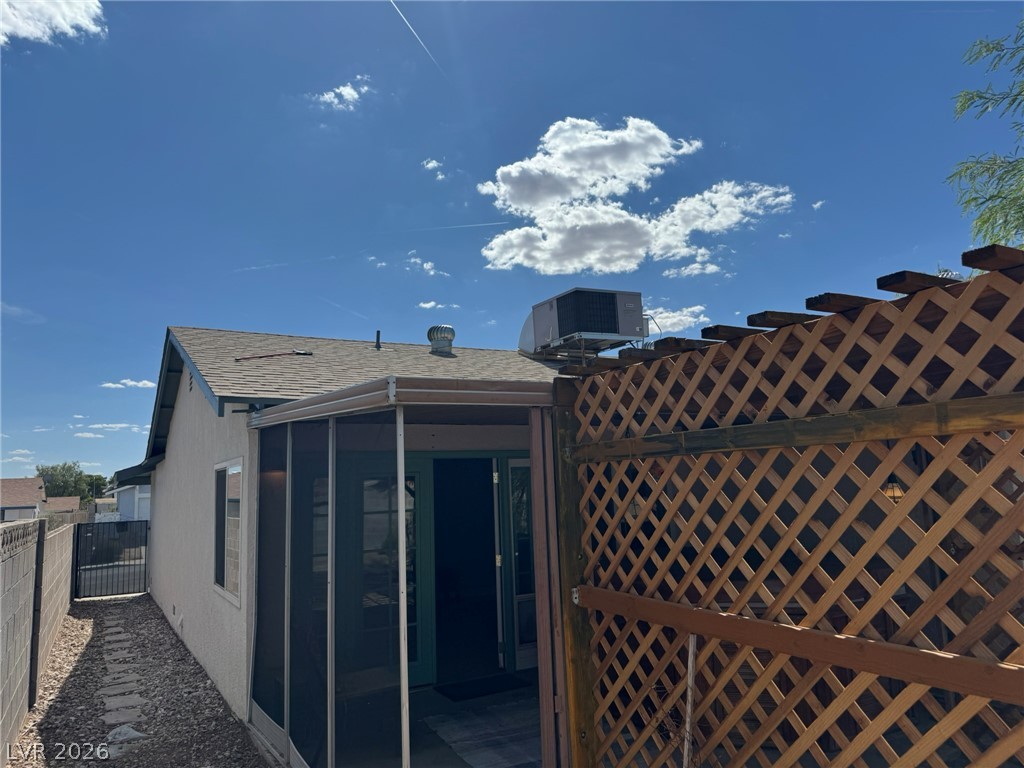 Photo 11 of 86, 7066 Pinebrook Court