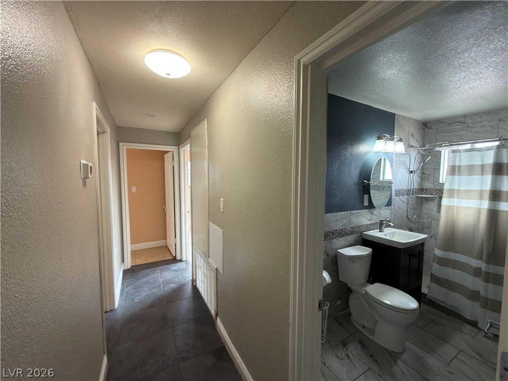 Photo 10 of 22, 1025 Villa Circle