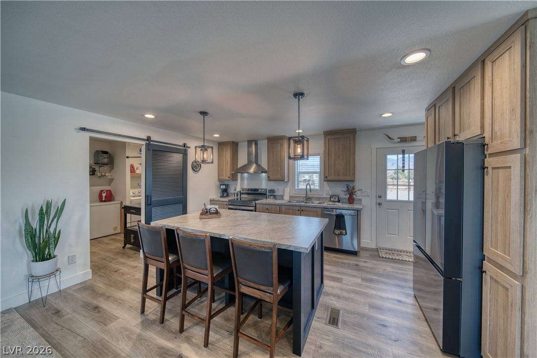 Photo 3 of 1380 Lanette Circle