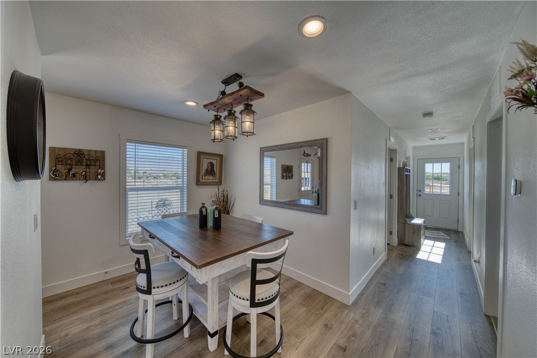 Photo 9 of 33, 1380 Lanette Circle