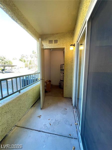Photo 25 of 34, 2120 Ramrod Avenue #2313