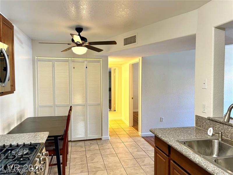 Photo 9 of 34, 2120 Ramrod Avenue #2313