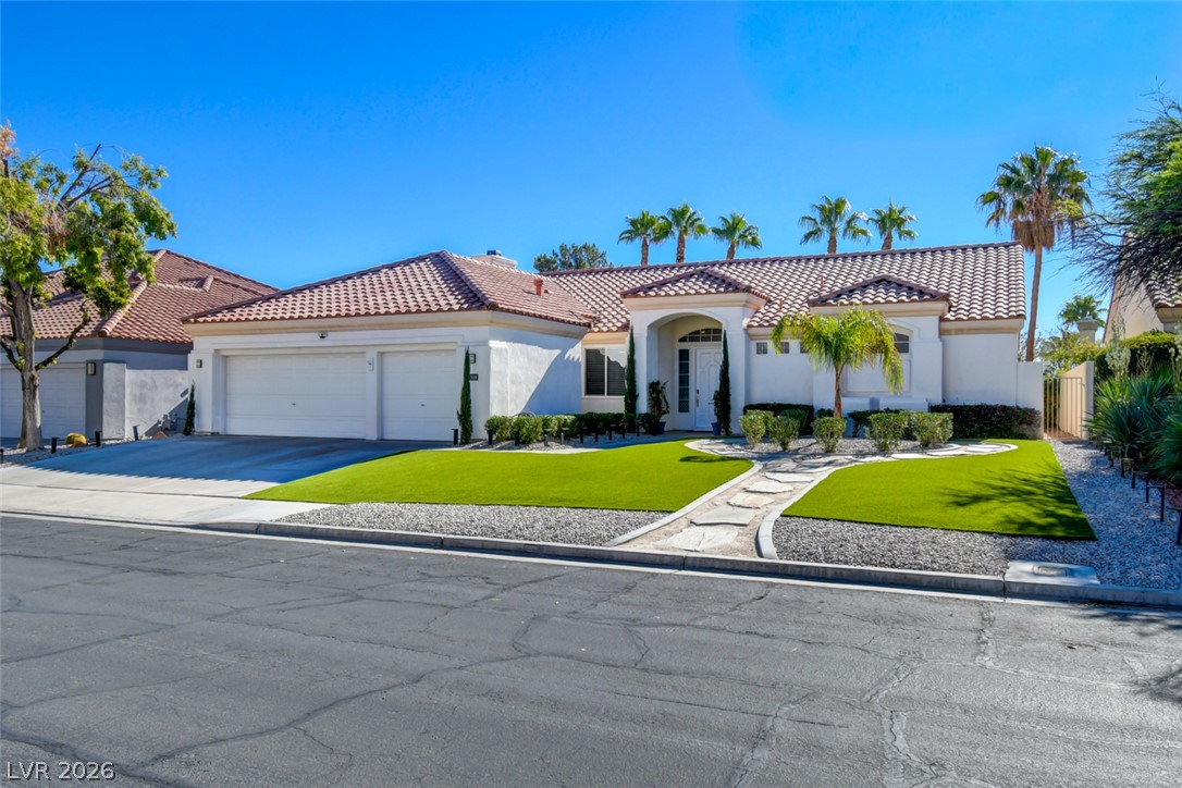 Photo 2 of 1508 Breeze Canyon Drive