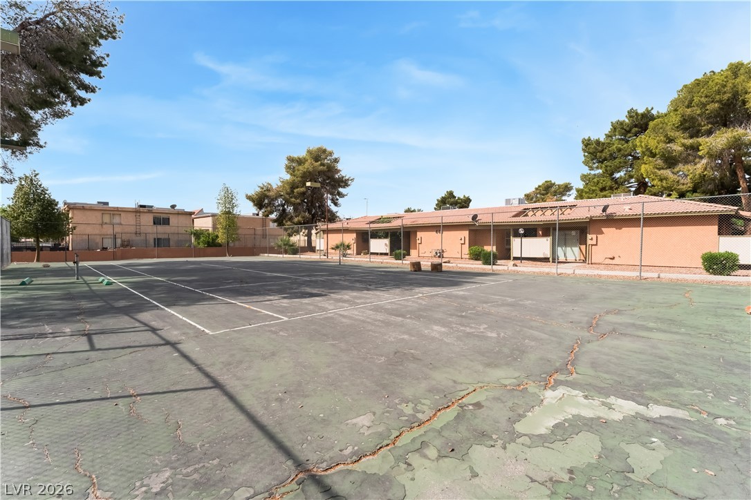 Photo 29 of 30, 413 N Lamb Boulevard #C