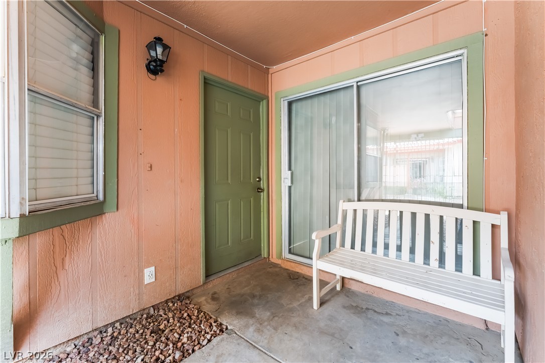 Photo 4 of 413 N Lamb Boulevard #C