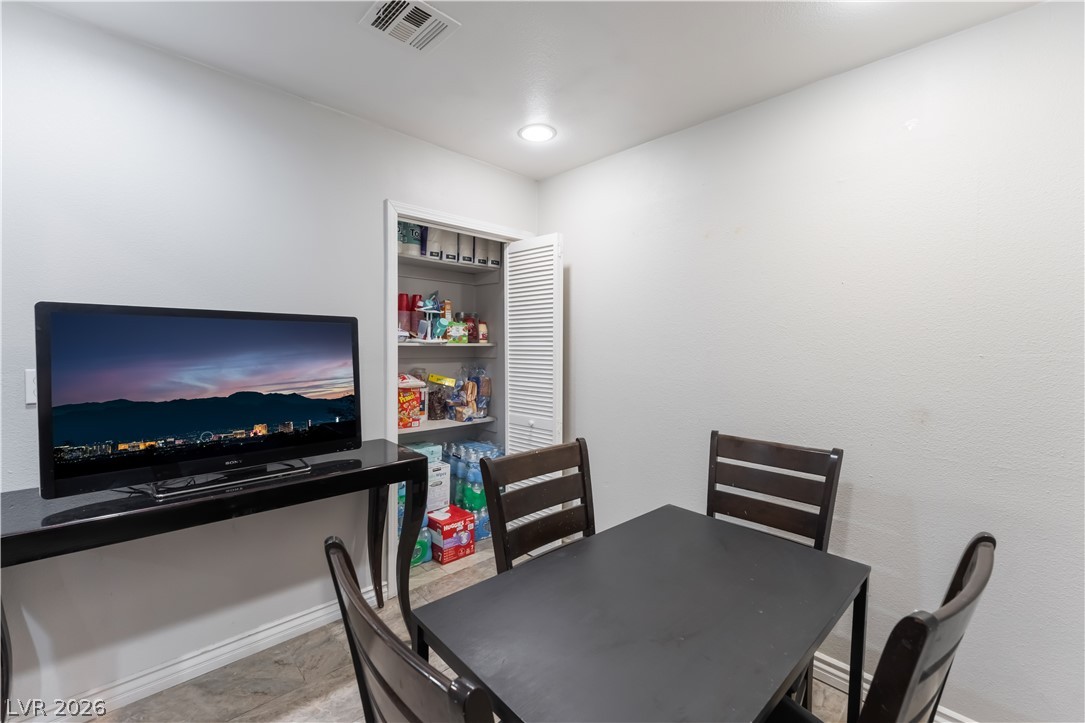 Photo 17 of 30, 413 N Lamb Boulevard #C
