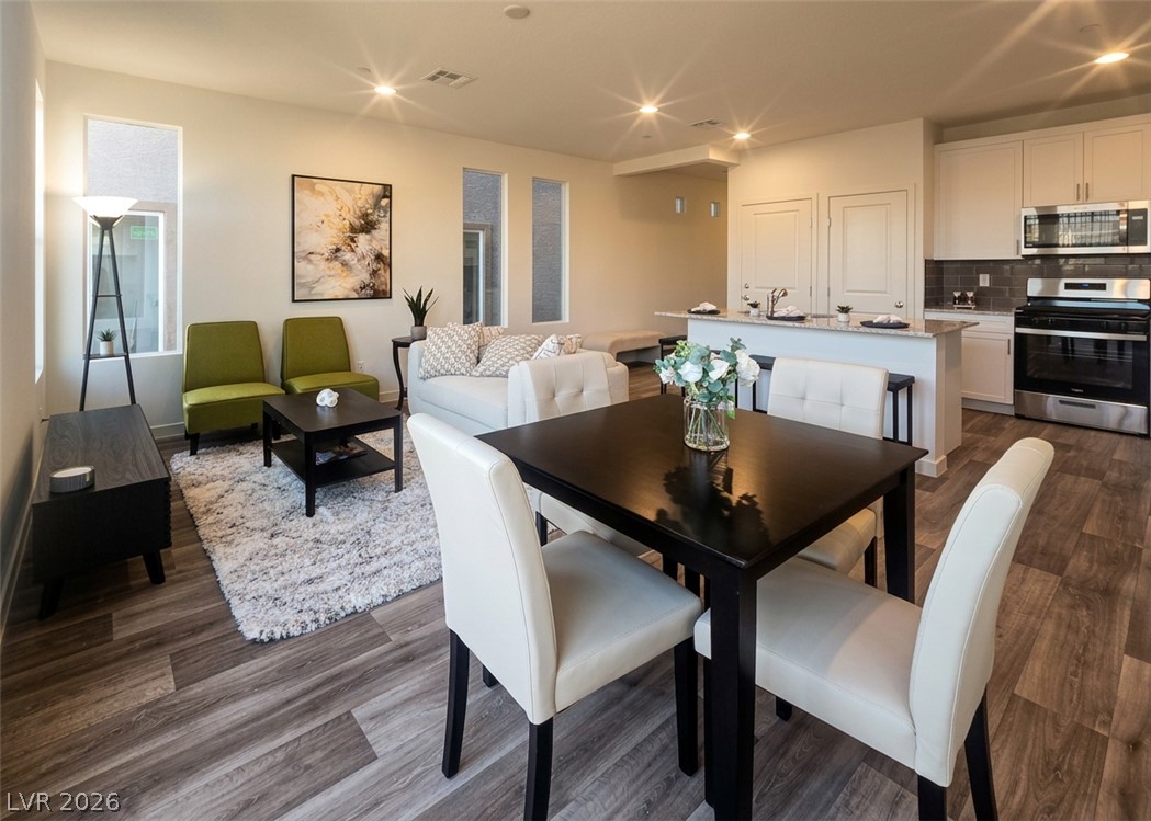 4914 Sweet Vesper Court, Las Vegas 89108