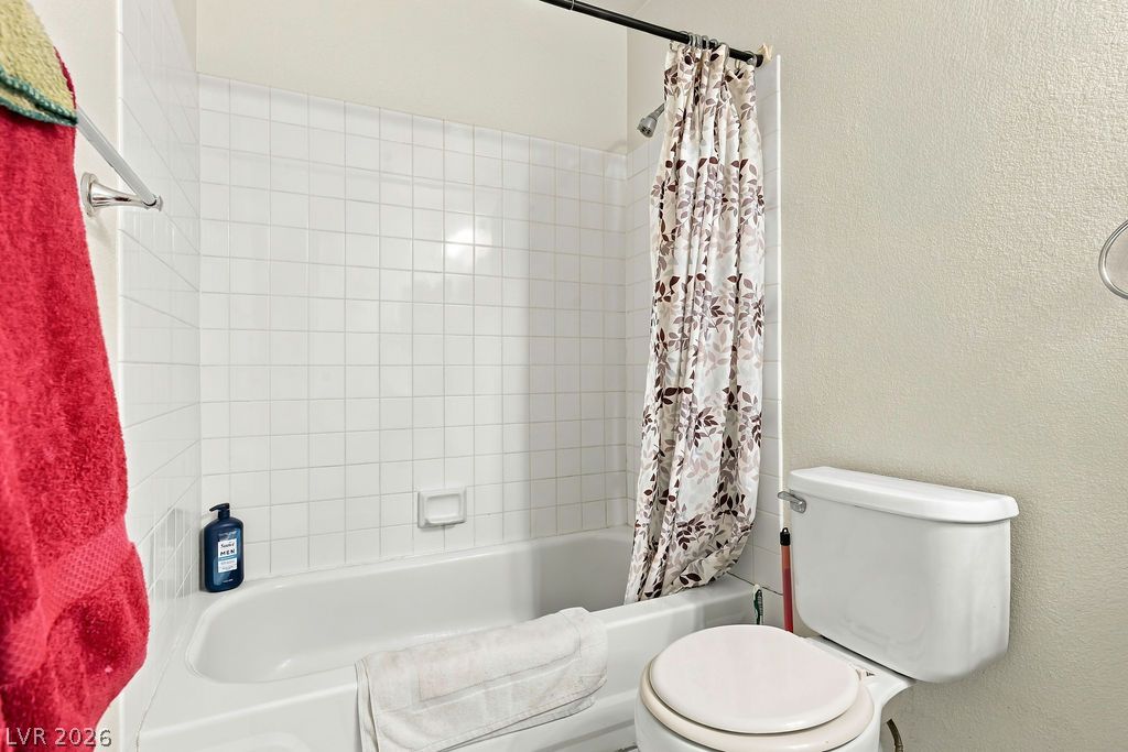 Photo 14 of 23, 4320 W LakeMead Boulevard #202