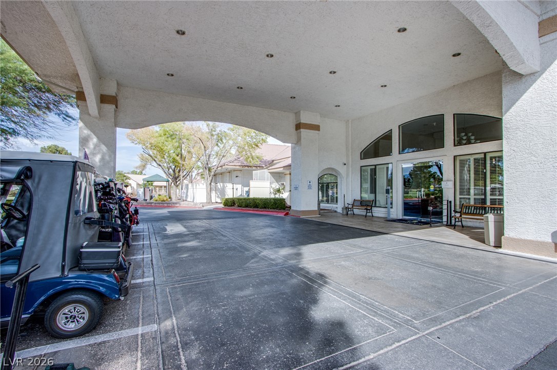 Photo 43 of 55, 4920 Winterset Drive