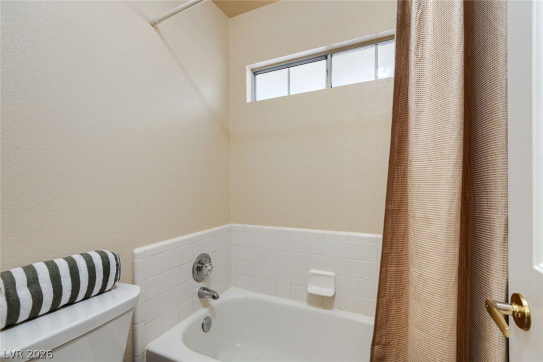 Photo 20 of 55, 4920 Winterset Drive