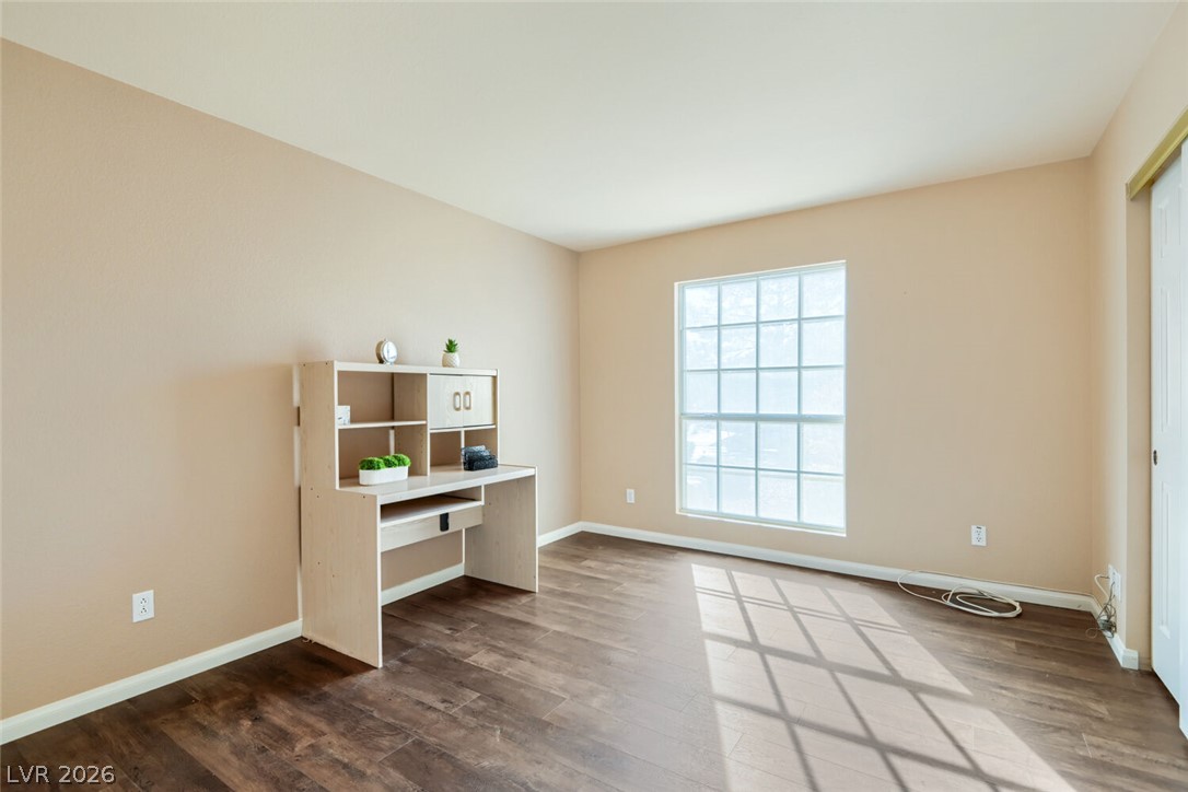 Photo 23 of 55, 4920 Winterset Drive