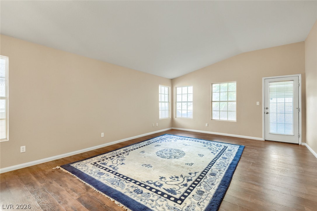Photo 12 of 55, 4920 Winterset Drive
