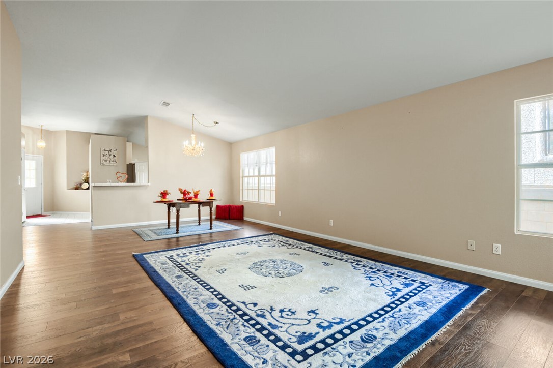 Photo 14 of 55, 4920 Winterset Drive