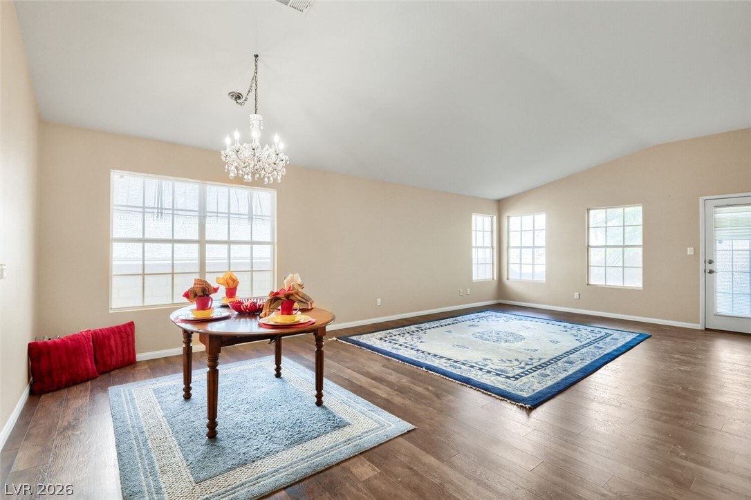 Photo 15 of 55, 4920 Winterset Drive