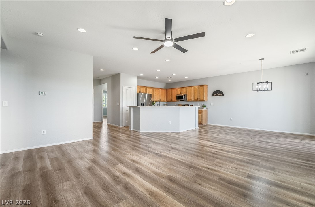 Photo 11 of 41, 2593 CORVUS Street