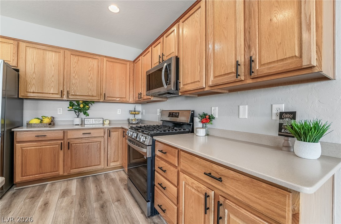 Photo 5 of 2593 CORVUS Street