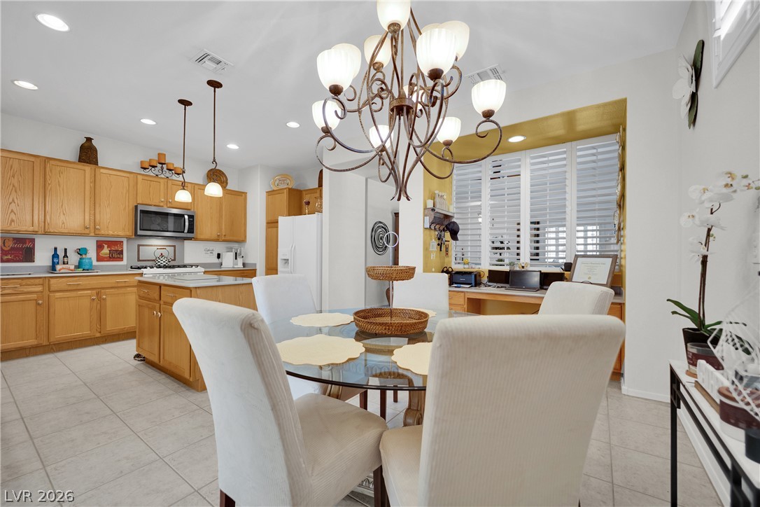 Photo 5 of 1811 Tiger Creek Avenue