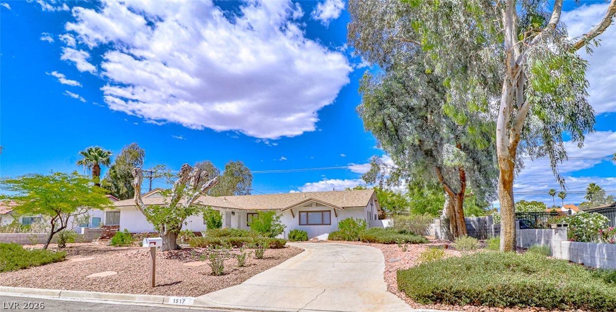 1517 Bryn Mawr Avenue, Las Vegas 89102