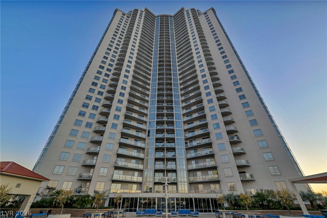 Photo 44 of 66, 200 W Sahara Avenue #2709