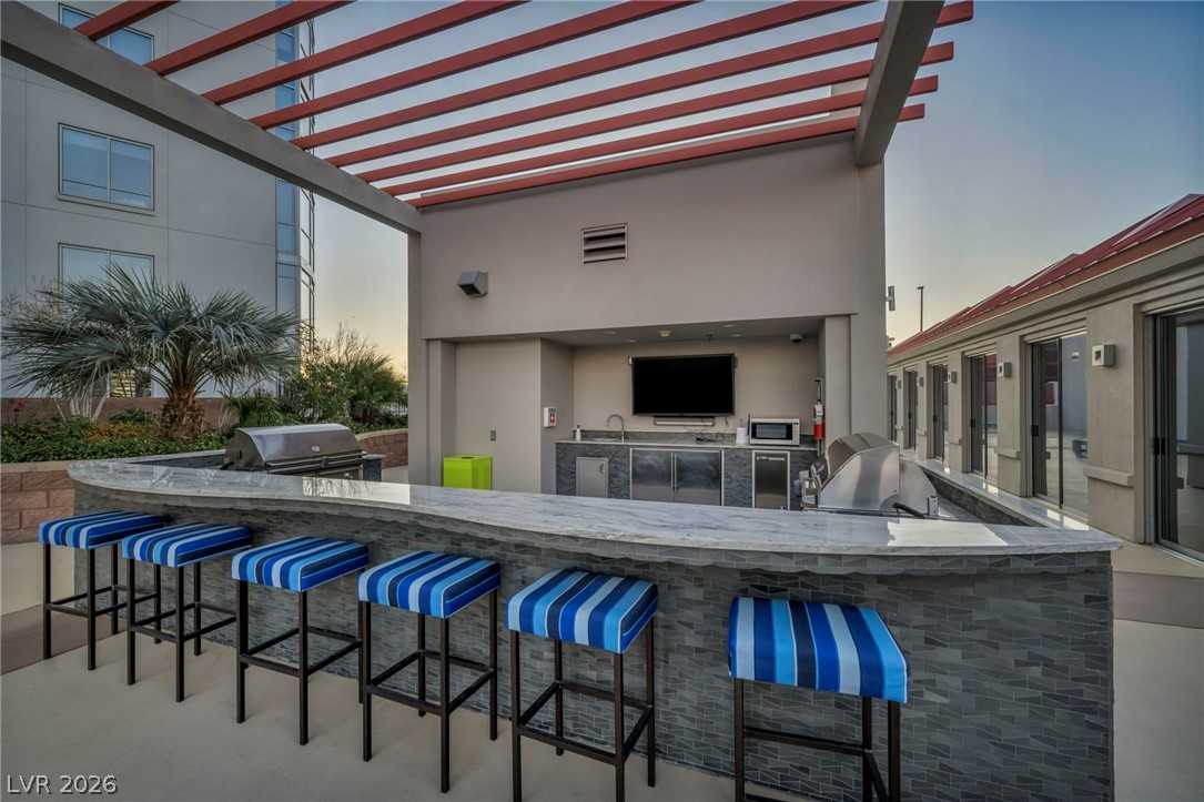 Photo 46 of 66, 200 W Sahara Avenue #2709