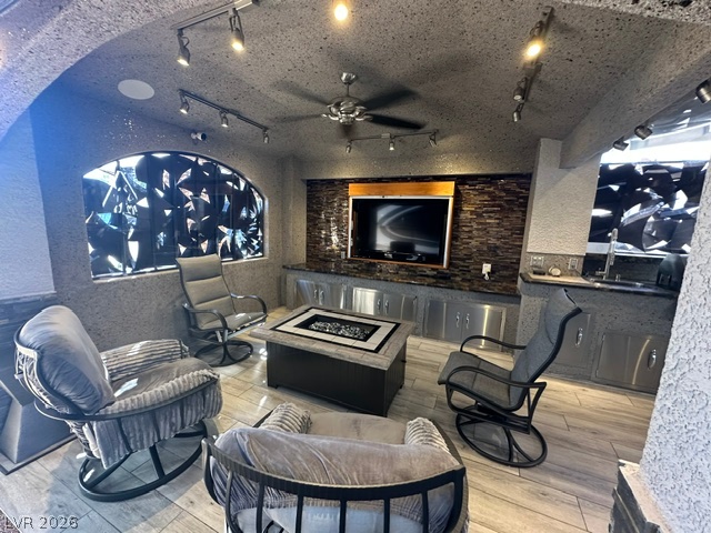 Photo 9 of 35, 8175 Arville Street #400