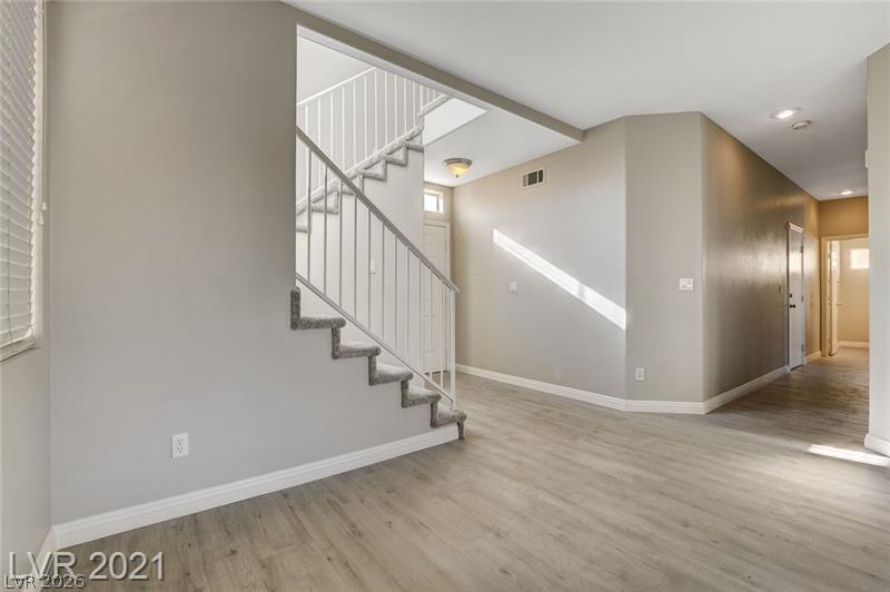 Photo 13 of 32, 8108 Rio De Janeiro Drive