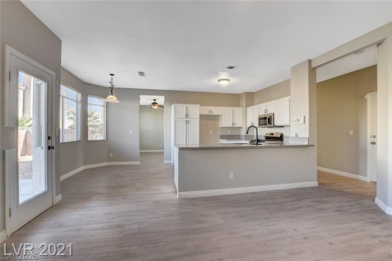 Photo 18 of 32, 8108 Rio De Janeiro Drive