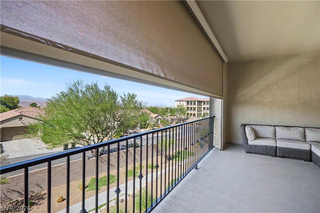 Photo 43 of 52, 2555 Hampton Road #11210