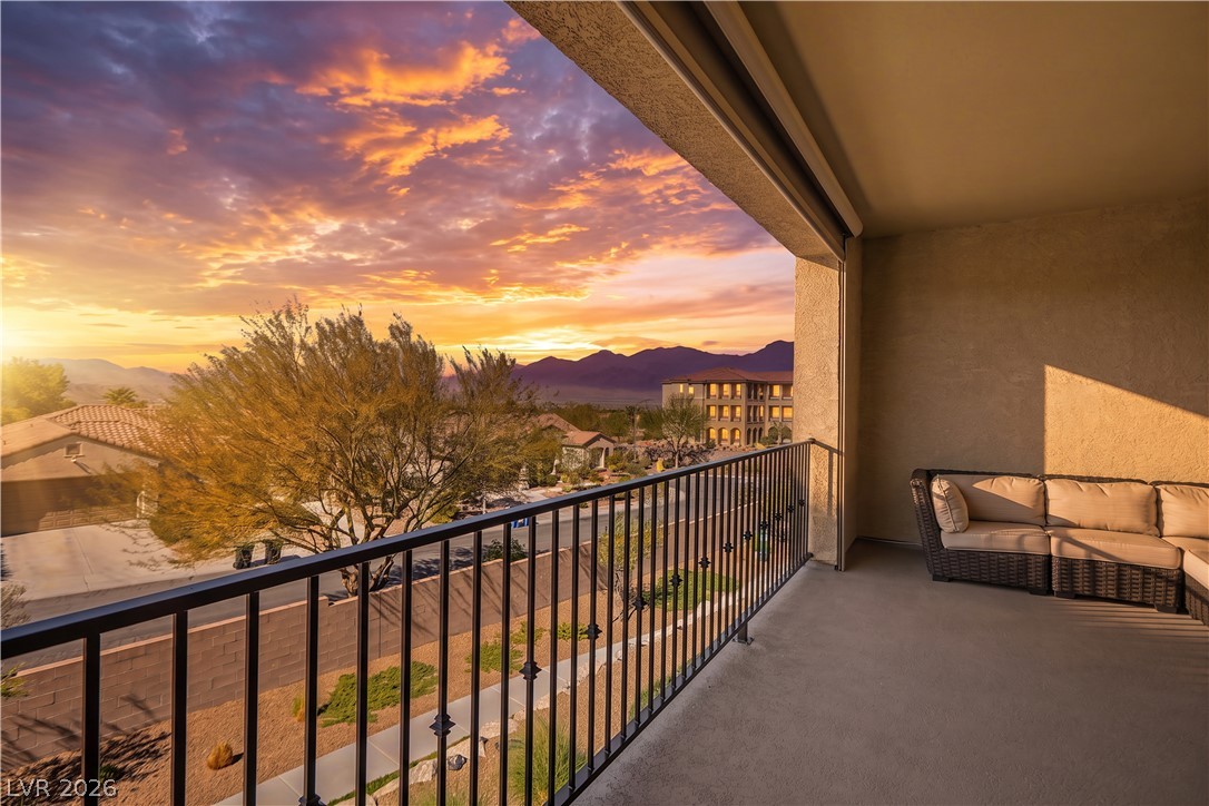 2555 Hampton Road #11210, Henderson 89052