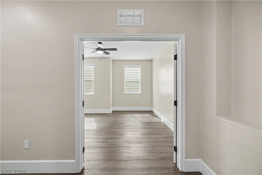 Photo 7 of 52, 2555 Hampton Road #11210