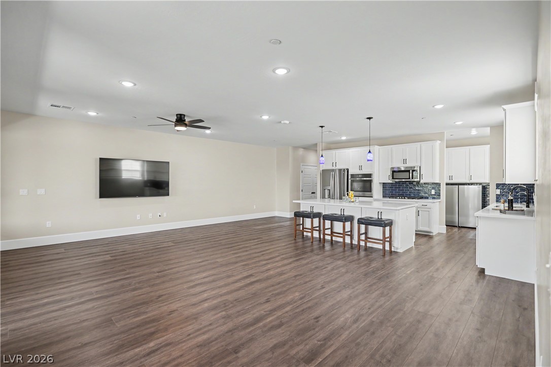 Photo 34 of 52, 2555 Hampton Road #11210